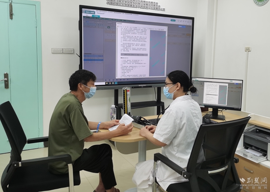 聚焦全生命周期管理，開具“治療處方”和“健康處方”“雙處方”（攝影：陳影）.jpg